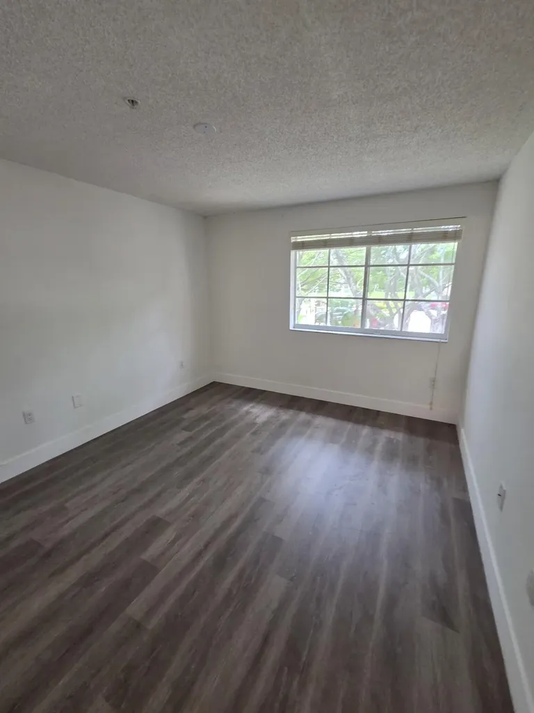 12112 St.andrews Place Miramar FL 33025