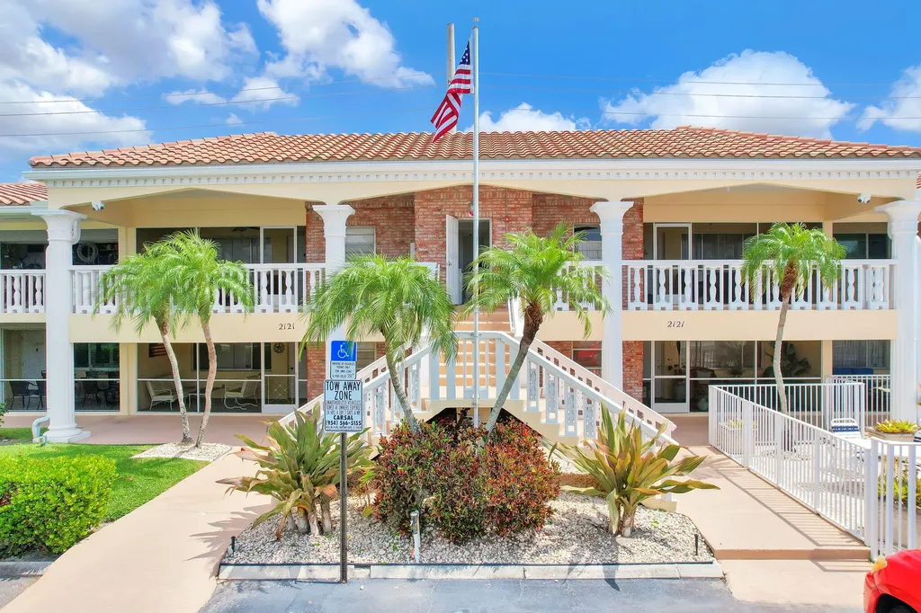 2121 NE 68th Street Fort Lauderdale FL 33308