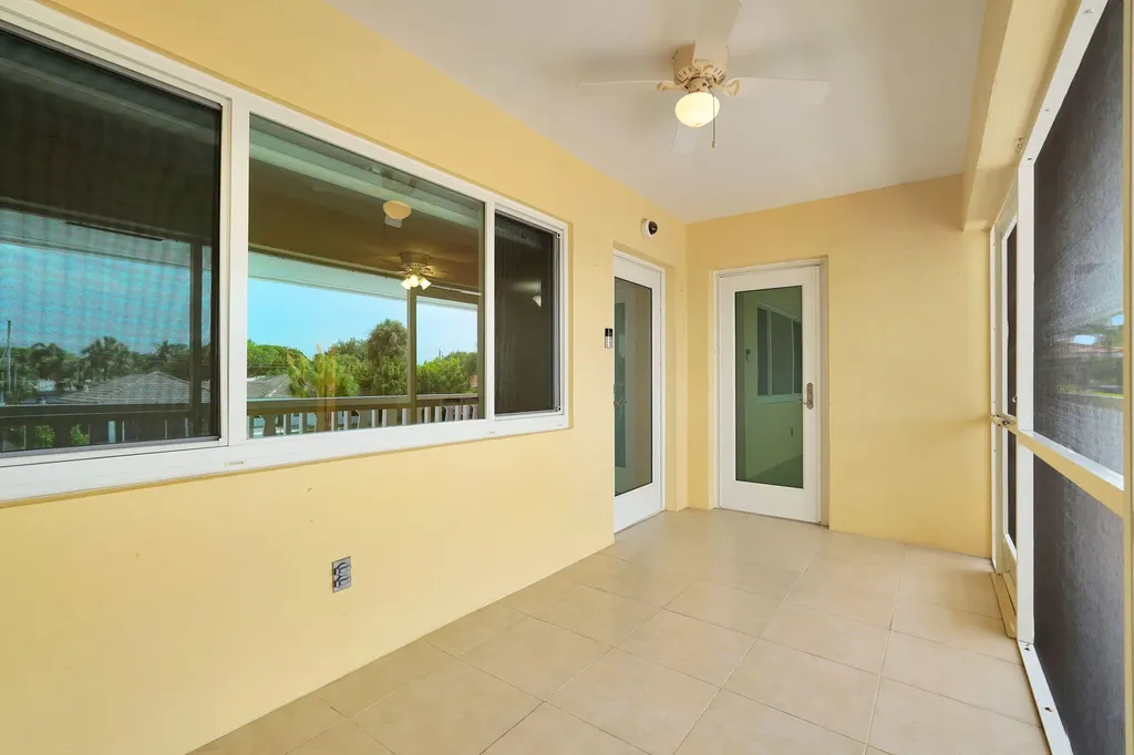 2121 NE 68th Street Fort Lauderdale FL 33308