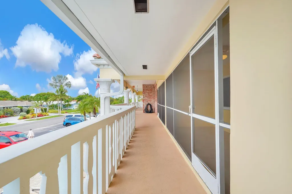 2121 NE 68th Street Fort Lauderdale FL 33308