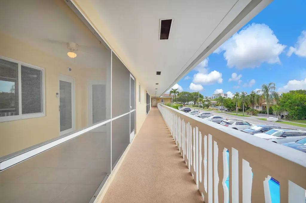 2121 NE 68th Street Fort Lauderdale FL 33308