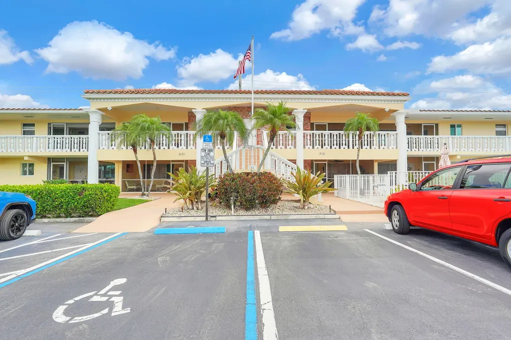 2121 NE 68th Street Fort Lauderdale FL 33308