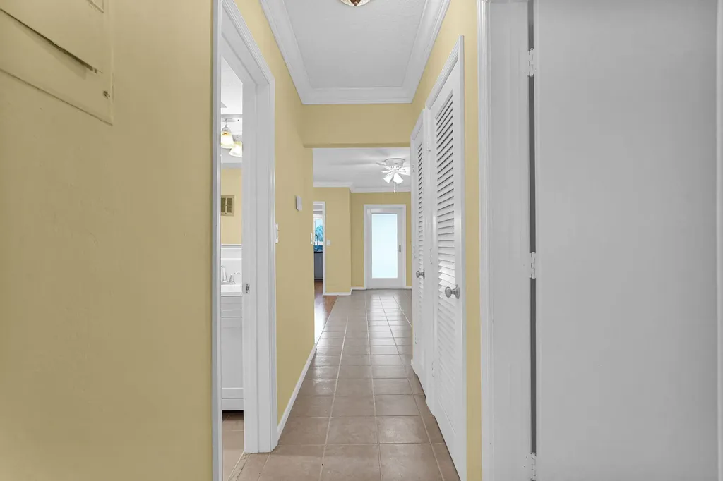 2121 NE 68th Street Fort Lauderdale FL 33308