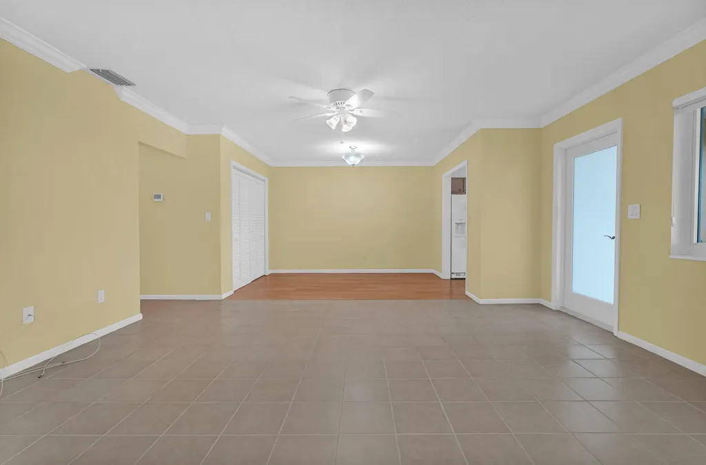 2121 NE 68th Street Fort Lauderdale FL 33308