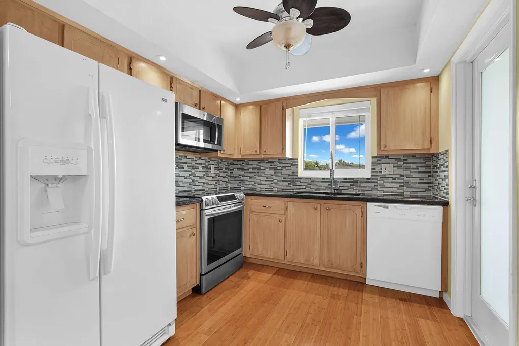 2121 NE 68th Street Fort Lauderdale FL 33308