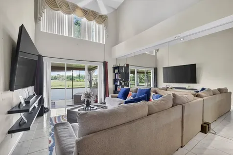 7426 Pinewalk Drive S Margate FL 33063