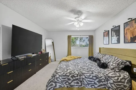 7426 Pinewalk Drive S Margate FL 33063