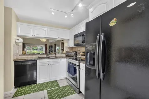 7426 Pinewalk Drive S Margate FL 33063