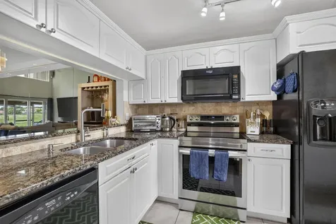 7426 Pinewalk Drive S Margate FL 33063