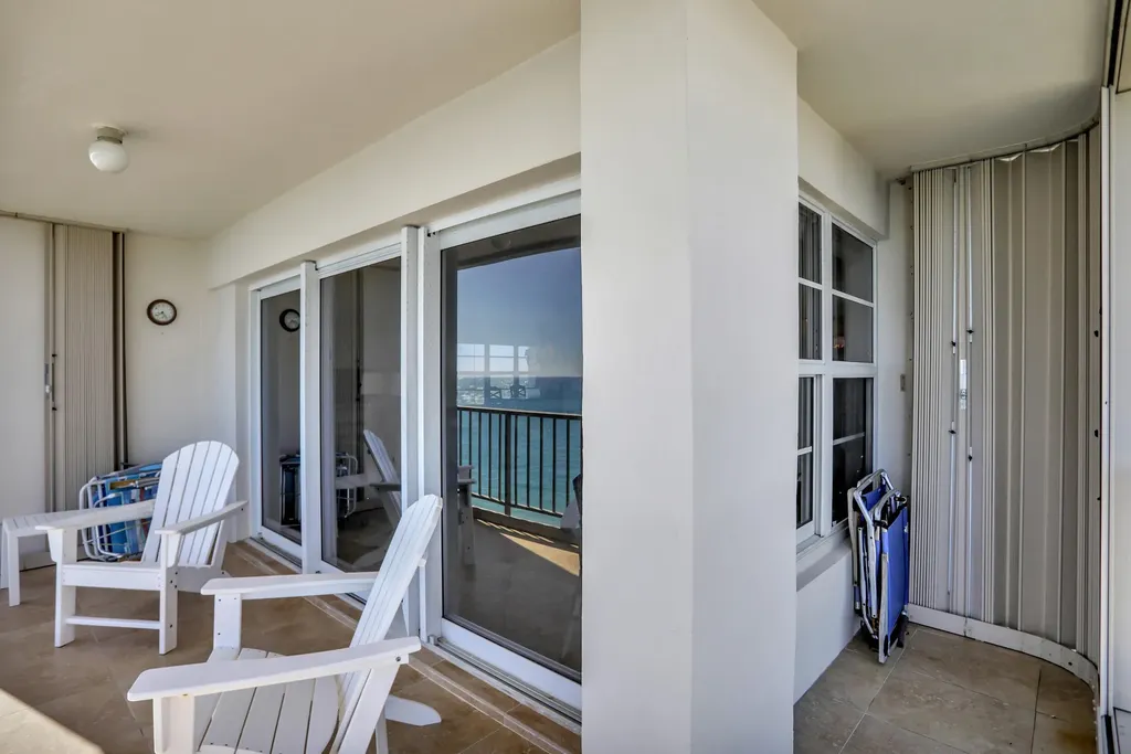 1021 Hillsboro Mile Hillsboro Beach FL 33062