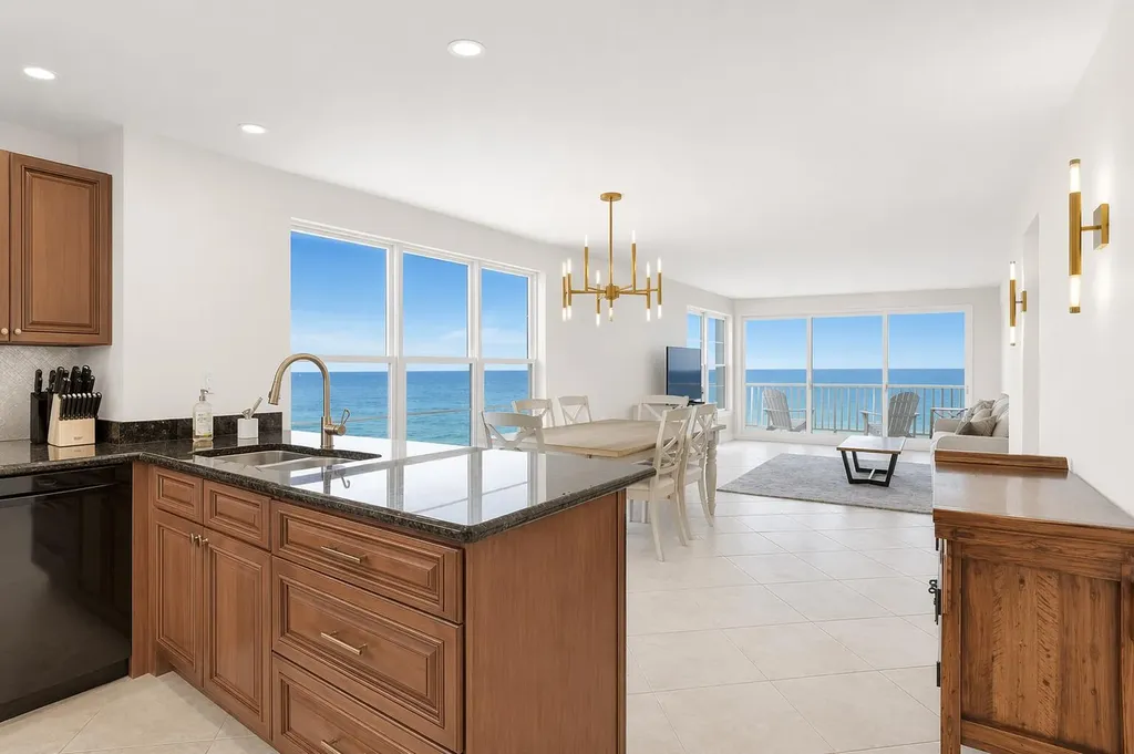 1021 Hillsboro Mile Hillsboro Beach FL 33062