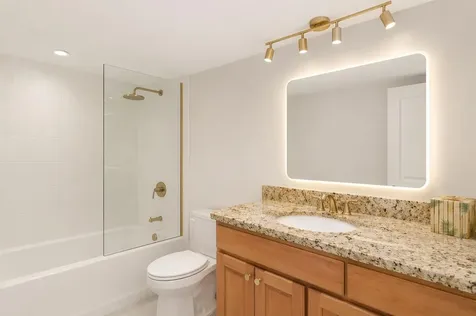 1021 Hillsboro Mile Hillsboro Beach FL 33062