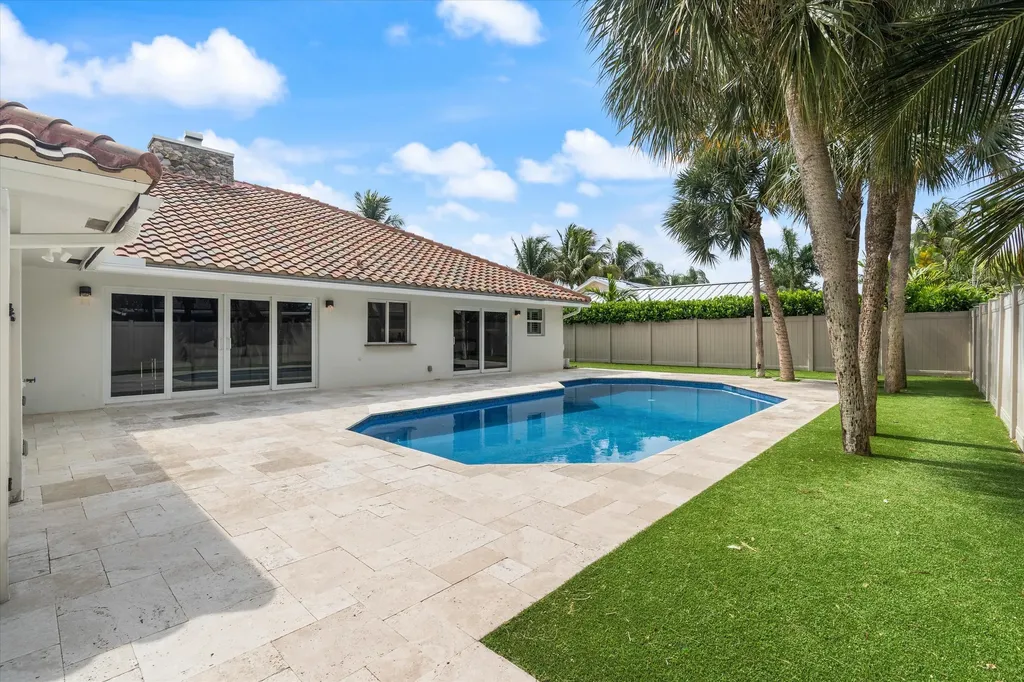 2069 SW 7th Court Boca Raton FL 33486