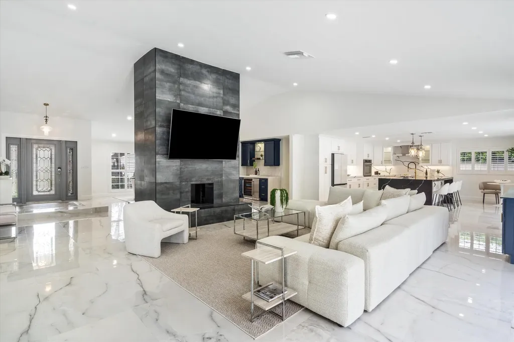 2069 SW 7th Court Boca Raton FL 33486