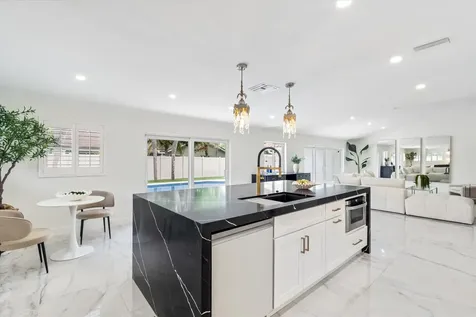 2069 SW 7th Court Boca Raton FL 33486