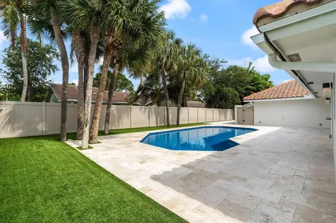 2069 SW 7th Court Boca Raton FL 33486