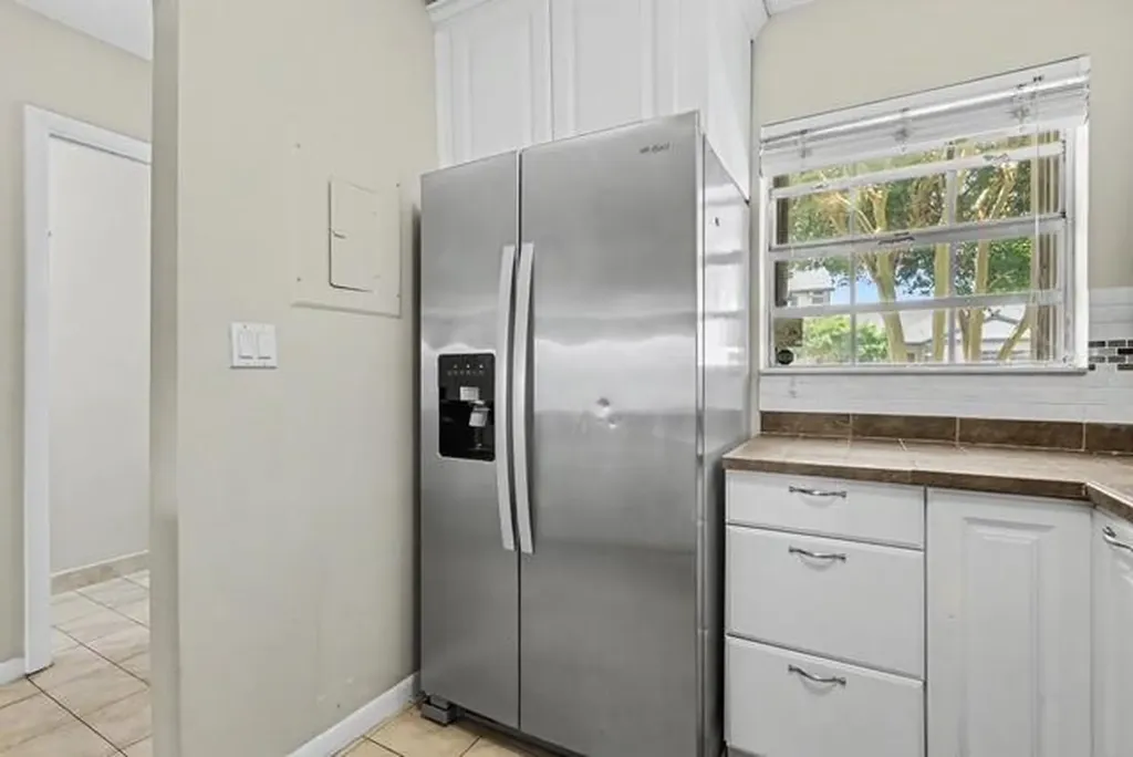 8327 Fairway Road Sunrise FL 33351