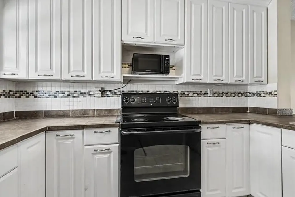 8327 Fairway Road Sunrise FL 33351