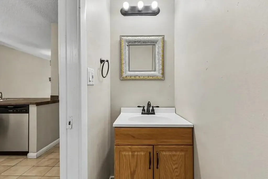 8327 Fairway Road Sunrise FL 33351