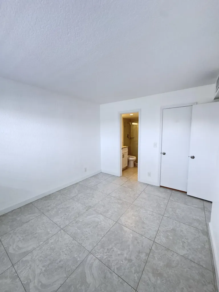 2016 S Federal Highway Boynton Beach FL 33435