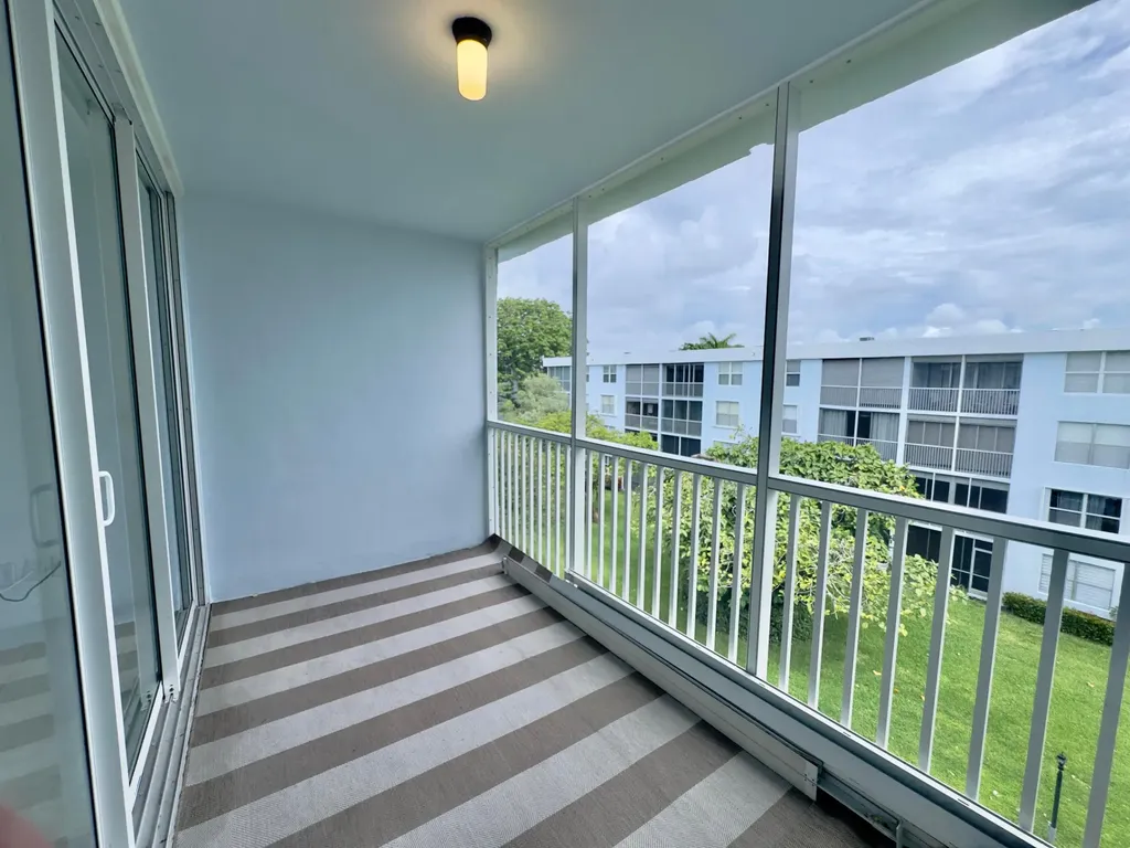 2016 S Federal Highway Boynton Beach FL 33435