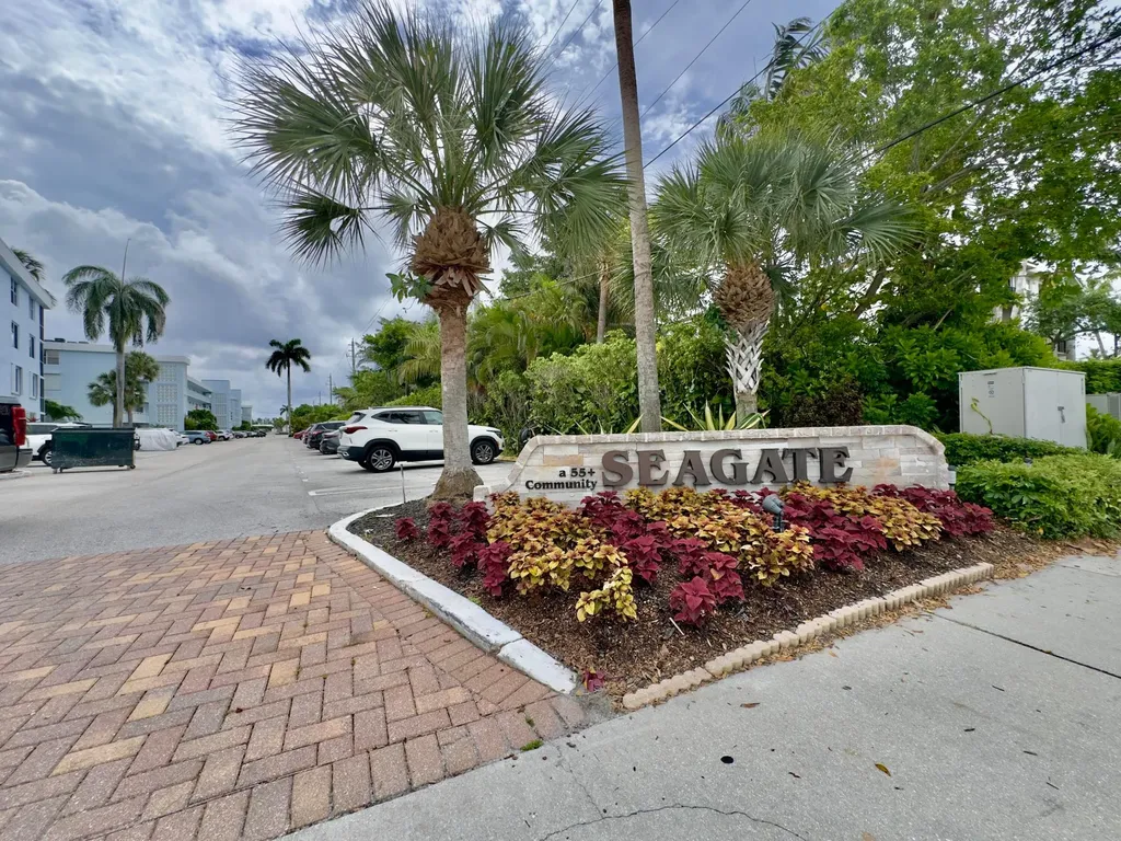2016 S Federal Highway Boynton Beach FL 33435