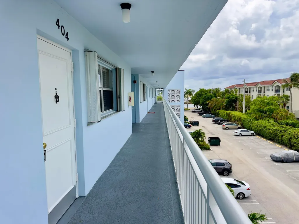 2016 S Federal Highway Boynton Beach FL 33435