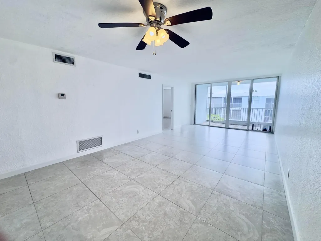 2016 S Federal Highway Boynton Beach FL 33435
