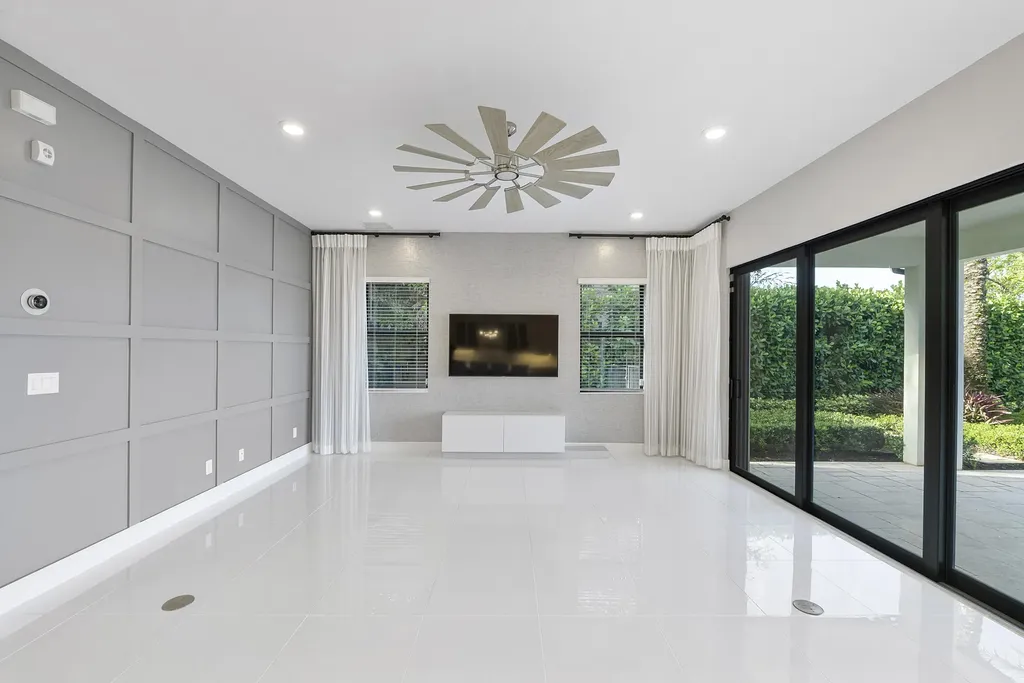 8685 Parkland Bay Drive Parkland FL 33076