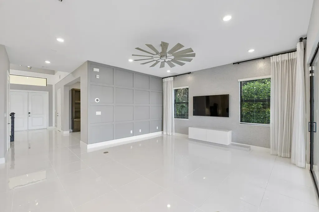 8685 Parkland Bay Drive Parkland FL 33076
