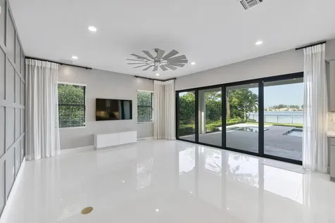 8685 Parkland Bay Drive Parkland FL 33076