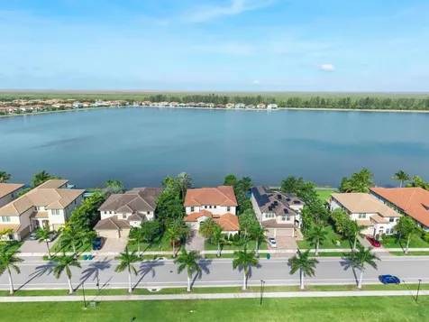 8685 Parkland Bay Drive Parkland FL 33076