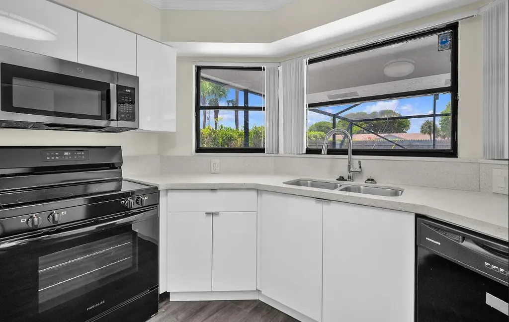 654 West Drive Delray Beach FL 33445