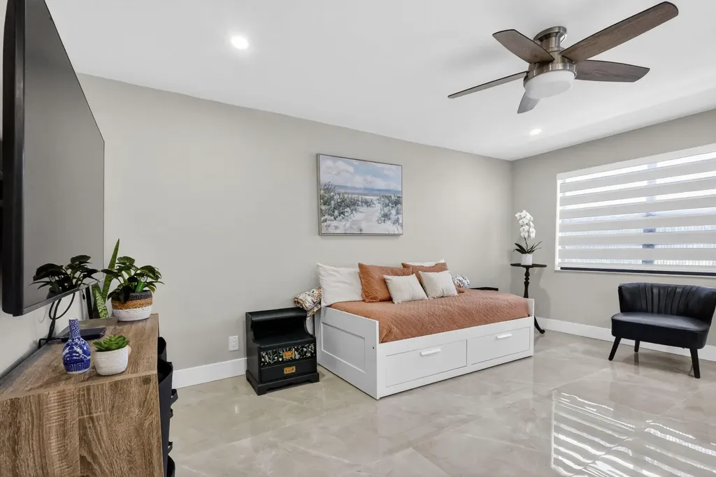 7 Piedmont A Delray Beach FL 33484