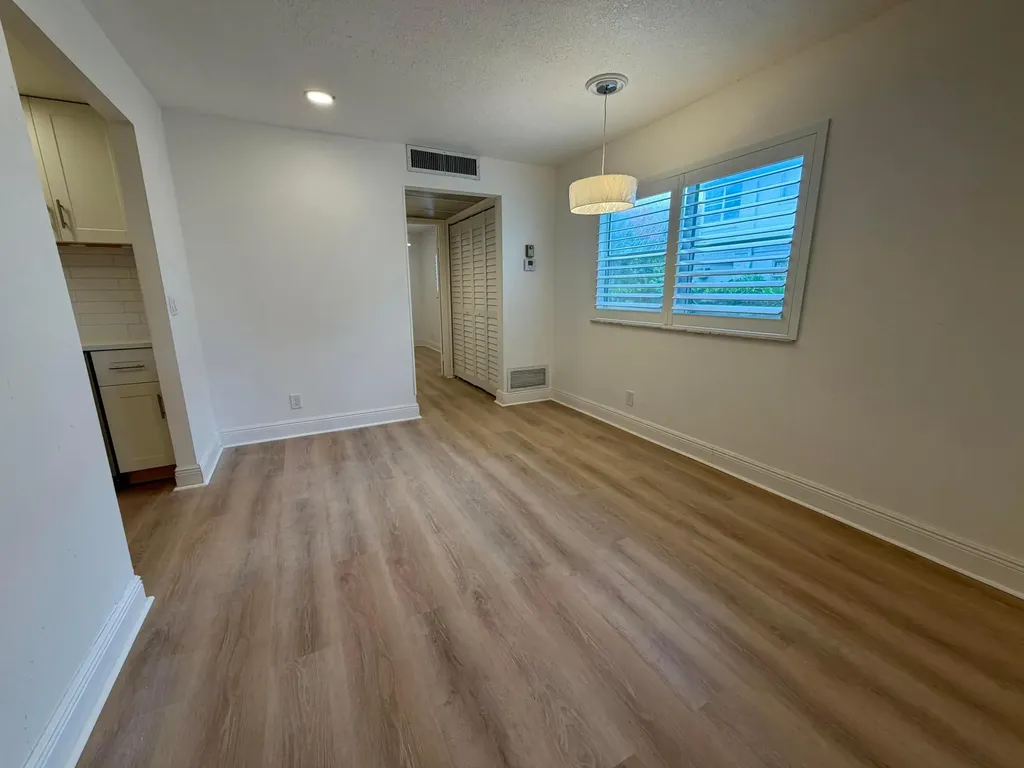 207 Tuscany D Delray Beach FL 33446
