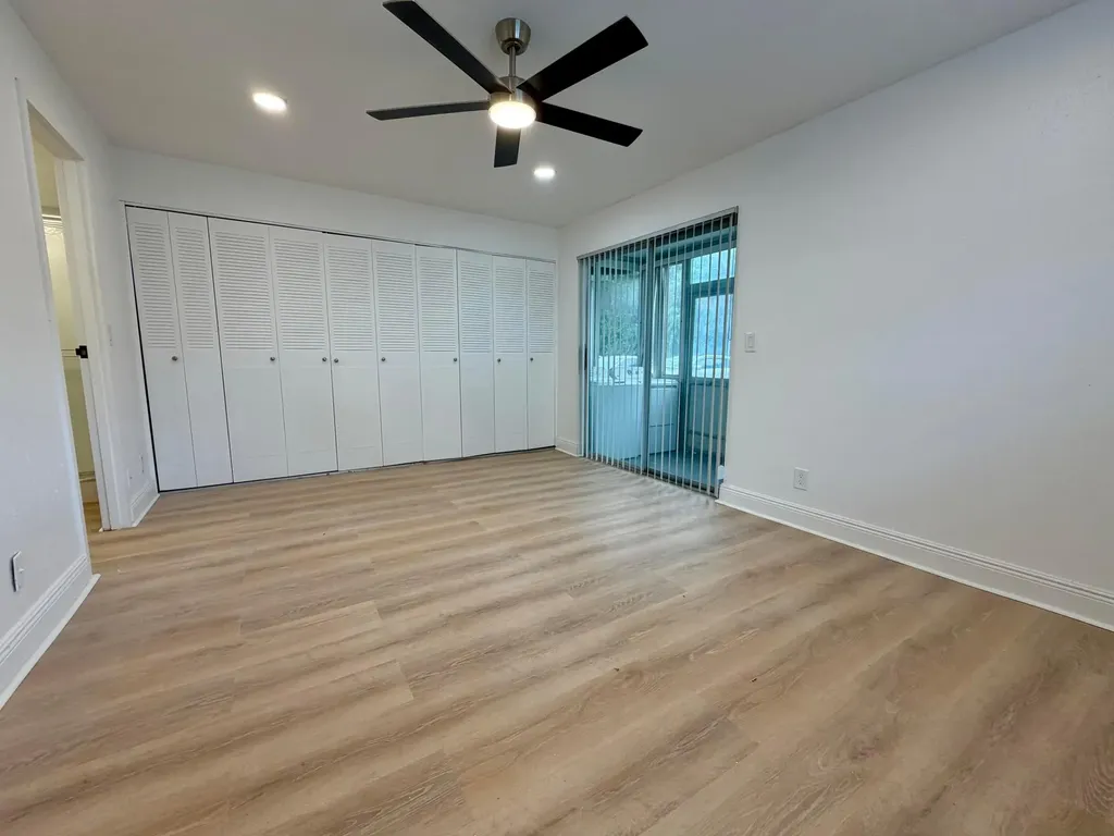 207 Tuscany D Delray Beach FL 33446