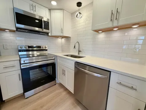 207 Tuscany D Delray Beach FL 33446