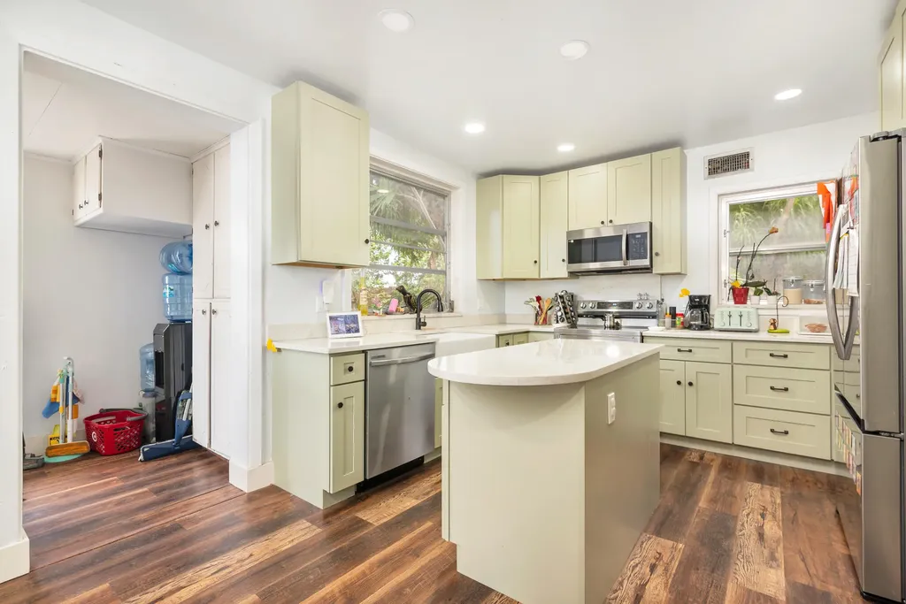 821 Omar Road West Palm Beach FL 33405