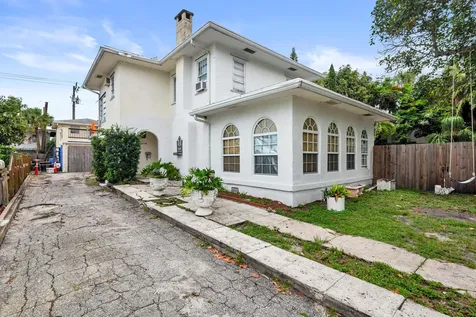 821 Omar Road West Palm Beach FL 33405