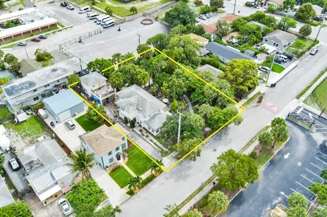 821 Omar Road West Palm Beach FL 33405