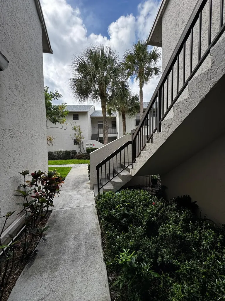 3733 NW 35th Street Coconut Creek FL 33066