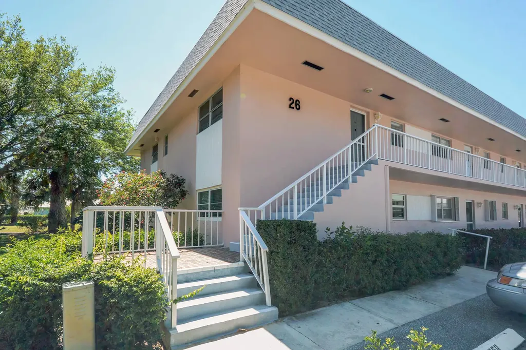 18081 SE Country Club Drive Jupiter FL 33469