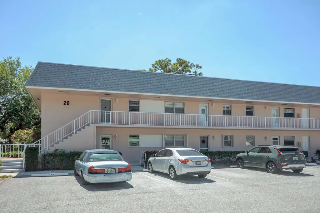 18081 SE Country Club Drive Jupiter FL 33469