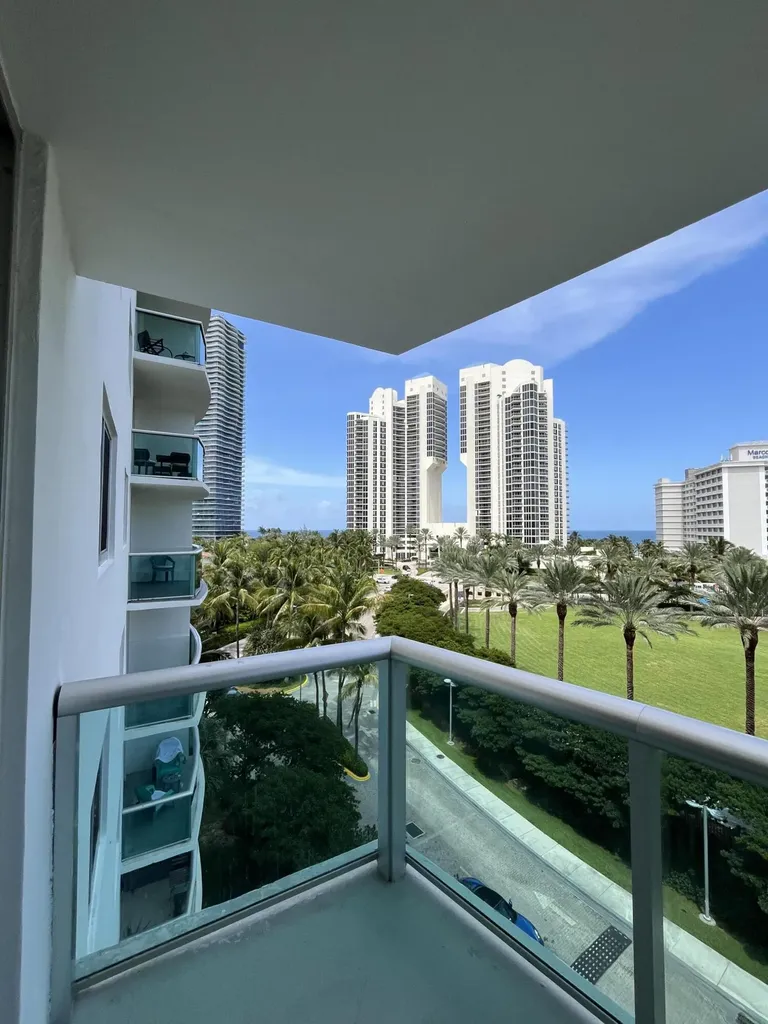 19370 Collins Avenue Sunny Isles Beach FL 33160