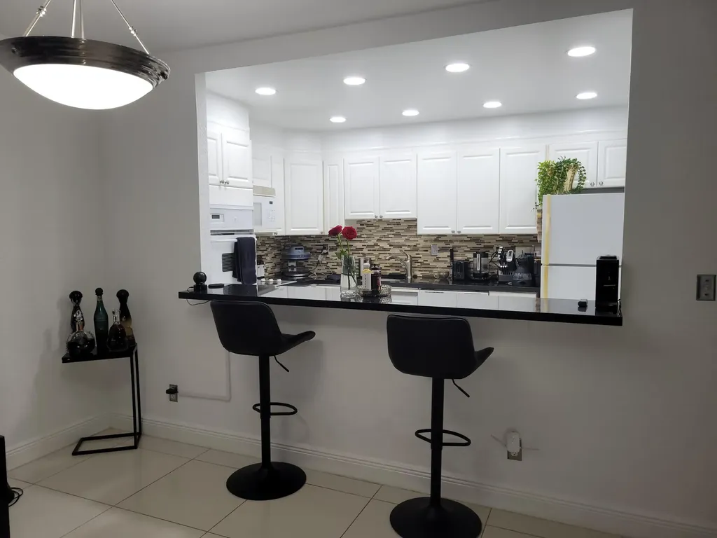 19370 Collins Avenue Sunny Isles Beach FL 33160