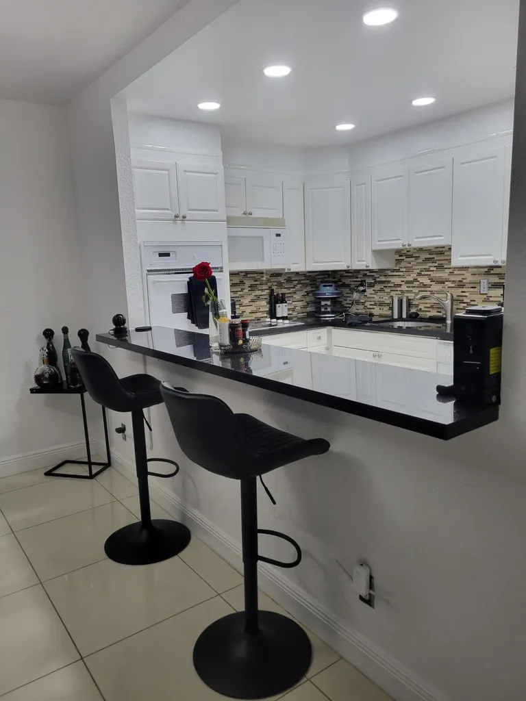 19370 Collins Avenue Sunny Isles Beach FL 33160