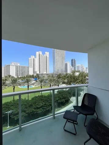 19370 Collins Avenue Sunny Isles Beach FL 33160