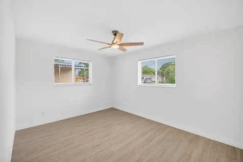 2241 SW 67th Lane Miramar FL 33023