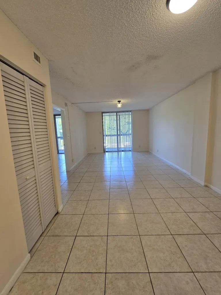 737 SE 1st Way Deerfield Beach FL 33441