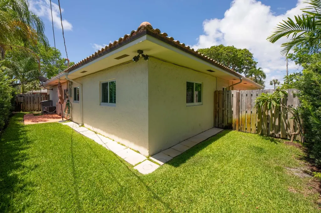 2603 NE 35th Street Fort Lauderdale FL 33306